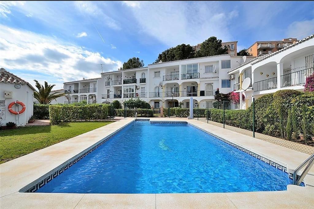 Lux 2 Kmr App Stella Blanca Met Zwembaden Airco En Zeezicht Apartamento Fuengirola Exterior foto