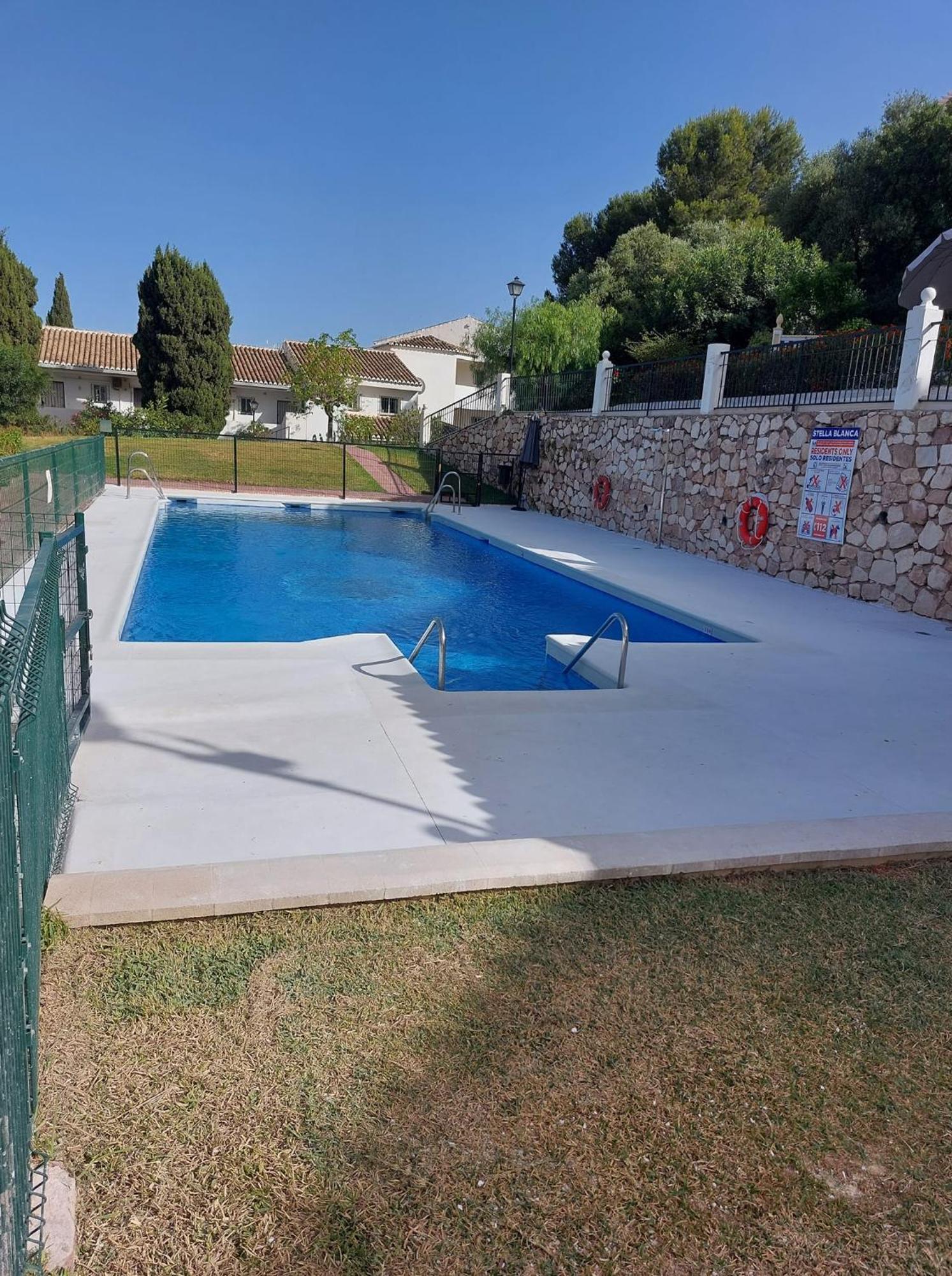 Lux 2 Kmr App Stella Blanca Met Zwembaden Airco En Zeezicht Apartamento Fuengirola Exterior foto